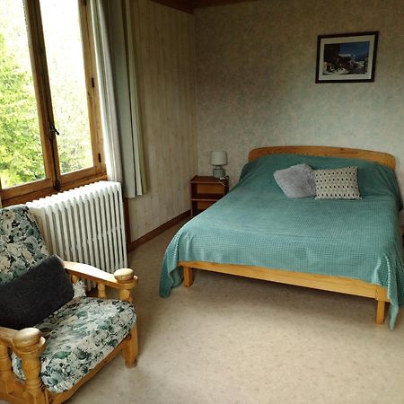 לינה וארוחת בוקר אמבראן Le Vieux Chalet מראה חיצוני תמונה