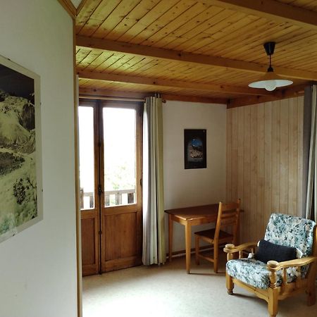 לינה וארוחת בוקר אמבראן Le Vieux Chalet מראה חיצוני תמונה